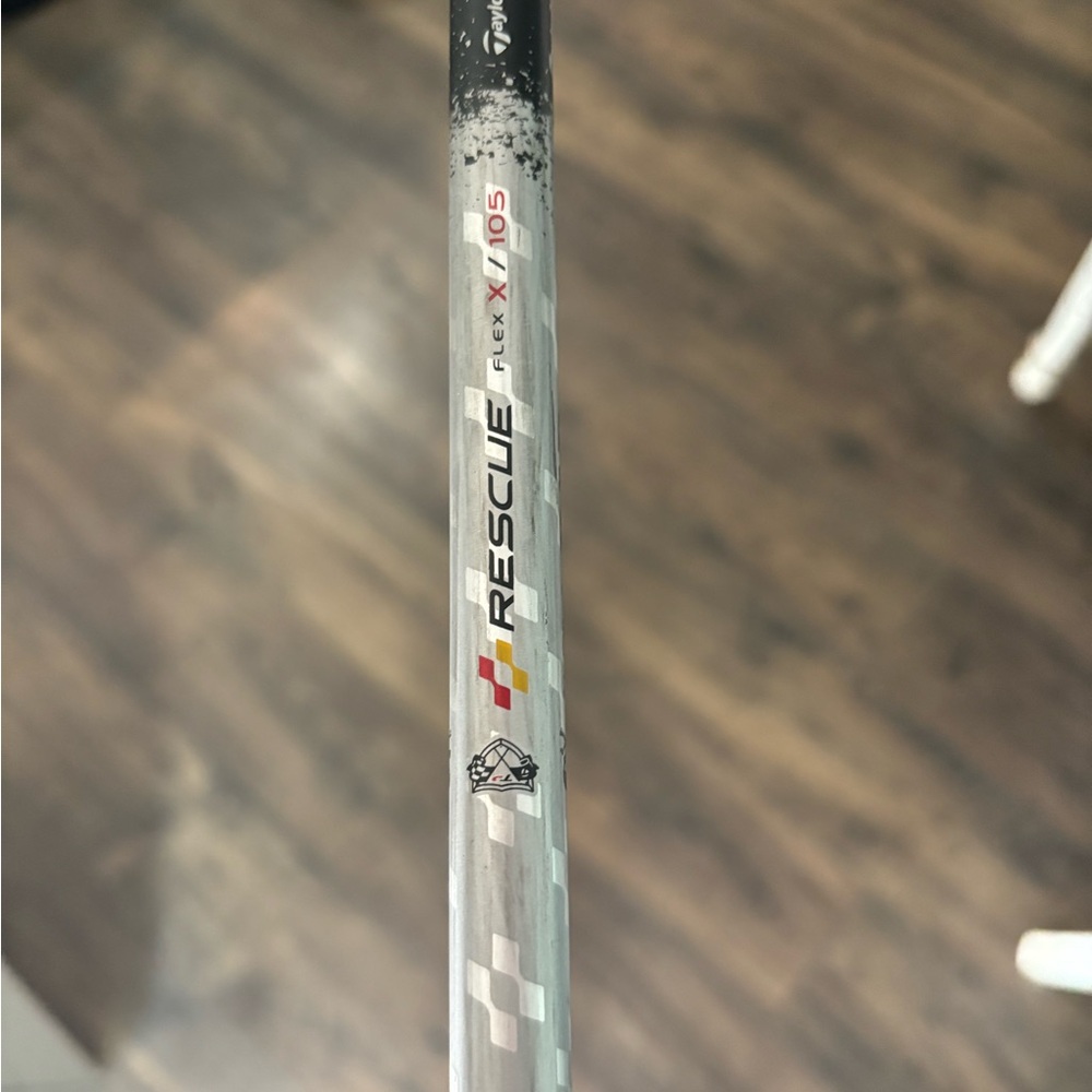 Left Handed Taylormade Rescue Club - Picture 4 of 5